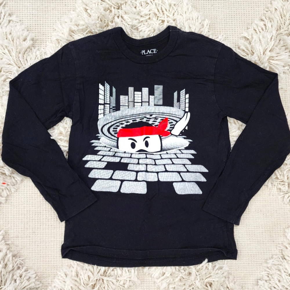 🚨 Children's Place boys Med 7/8 long-sleeved graphic Ninja tshirt